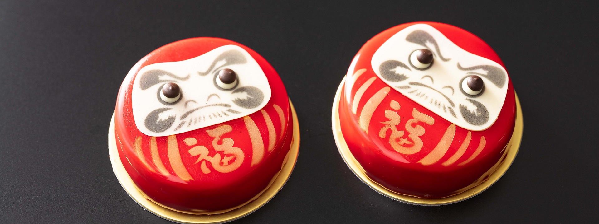 New Year's cake "Daruma"