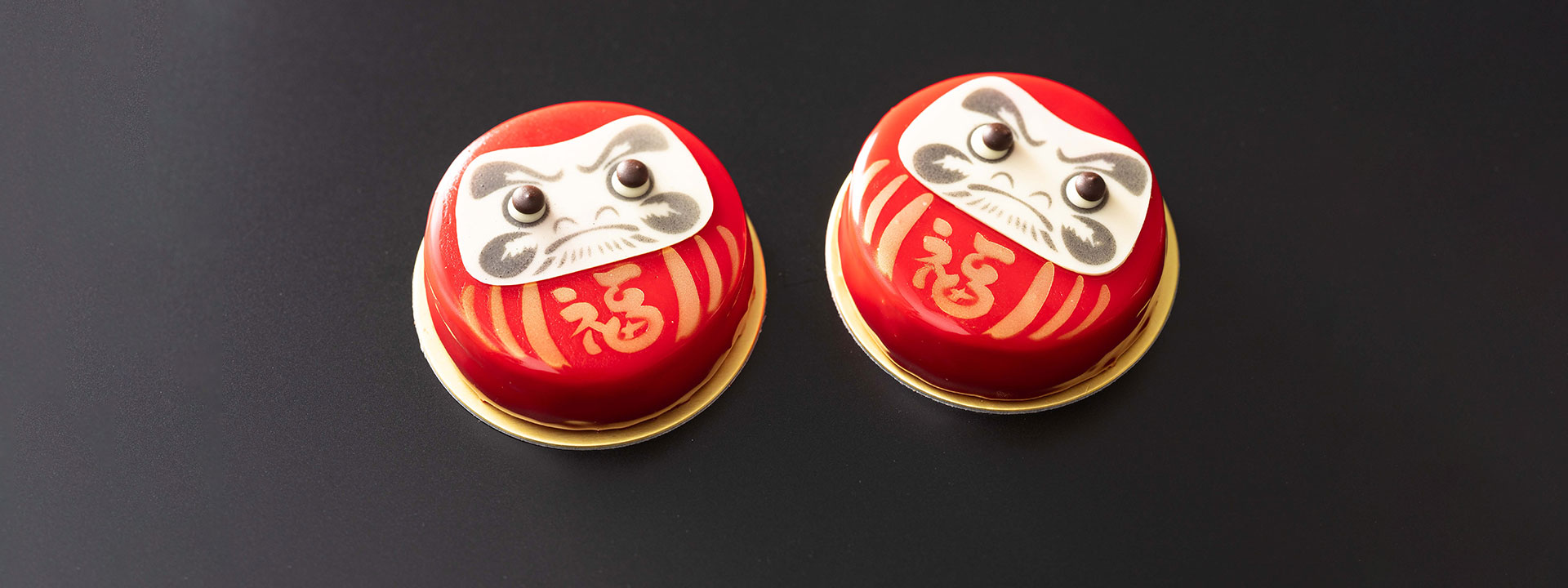 New Year's cake "Daruma"