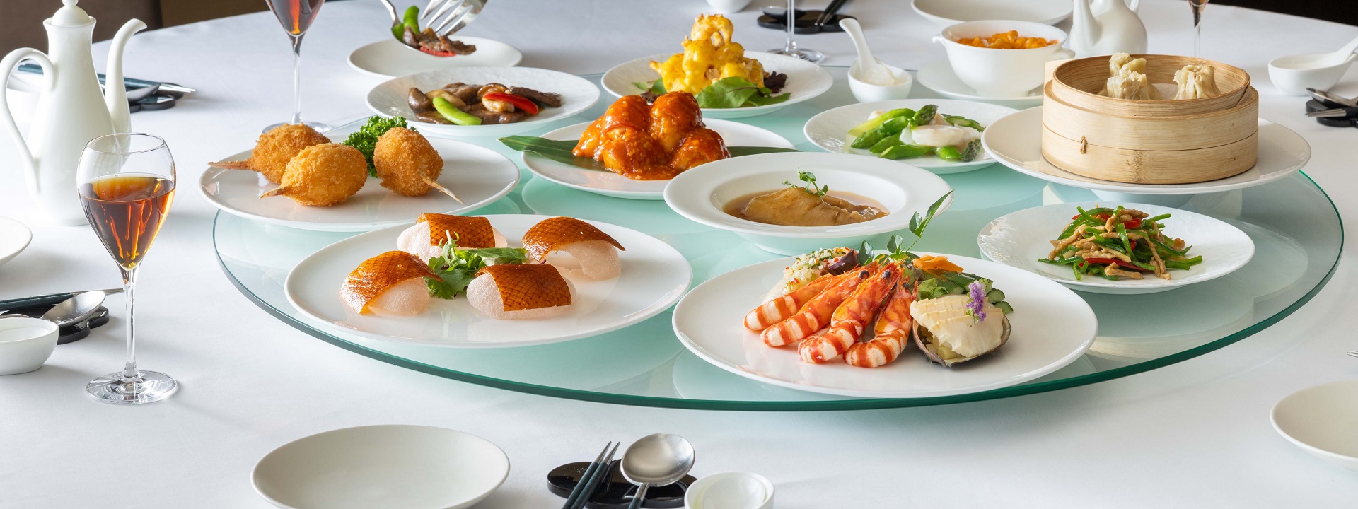 Order-style buffet "New Year's Special Treats"